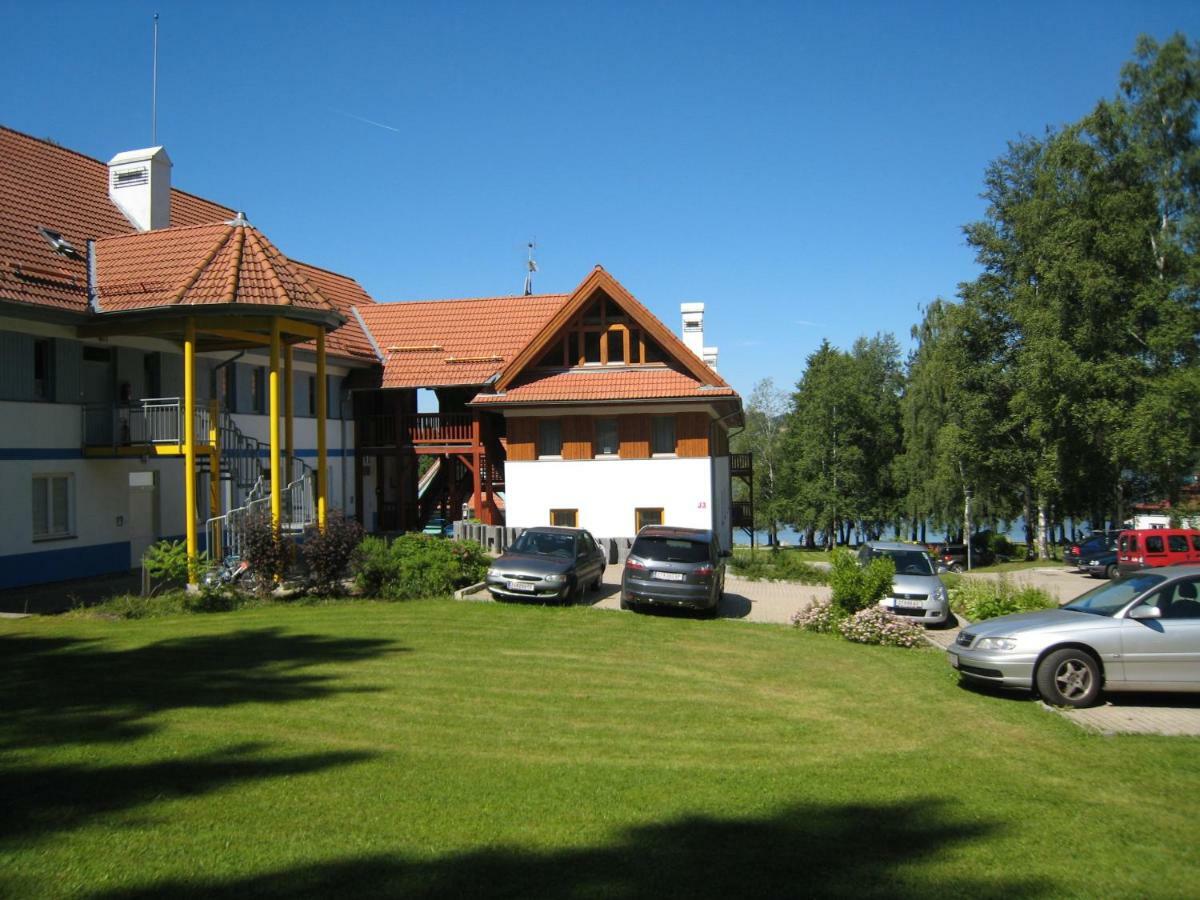 Apartman Riviera Lipno nad Vltavou Exterior photo