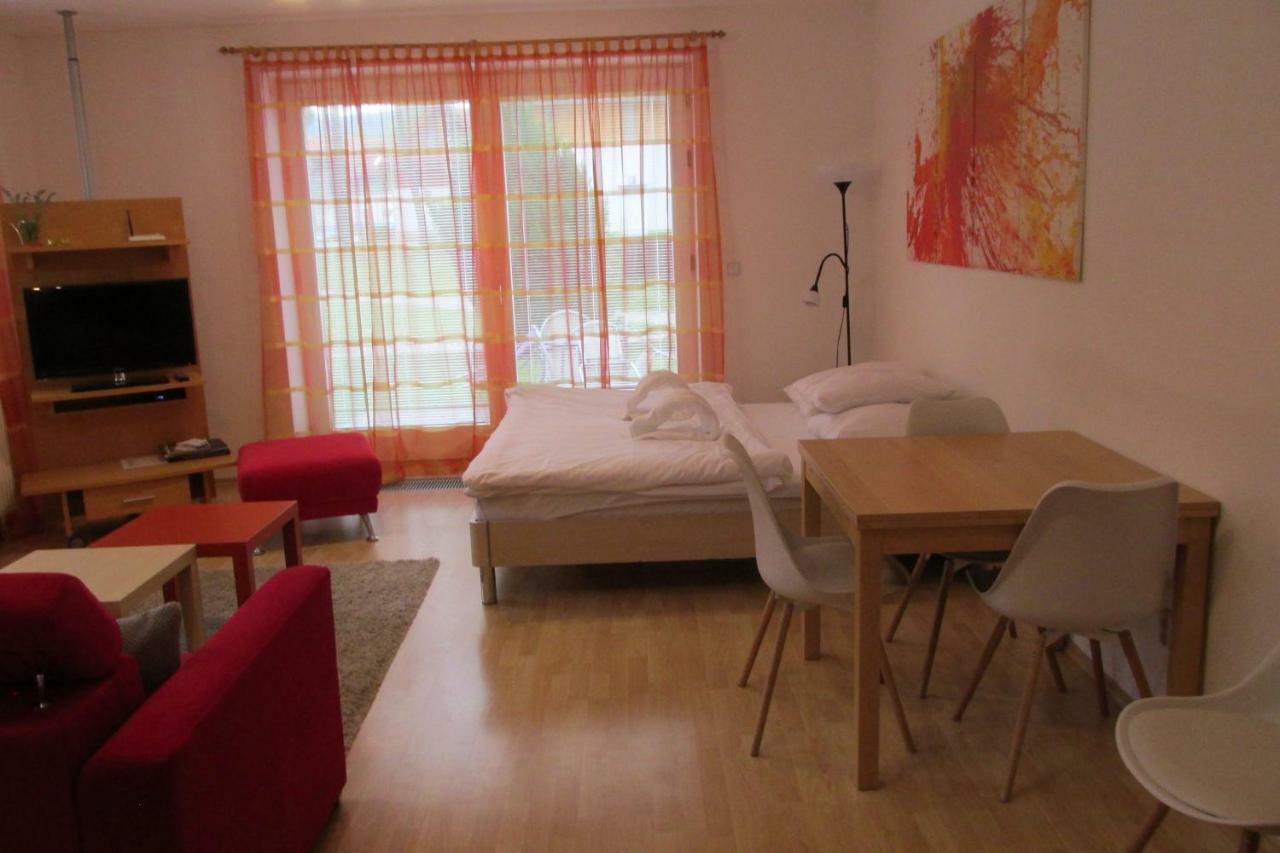 Apartman Riviera Lipno nad Vltavou Exterior photo